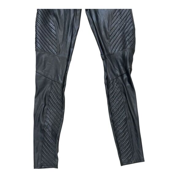 Spanx Faux Leather Women Grey Ribbed Moto Stretch Ankle Leggings Sized M - Picture 4 of 12